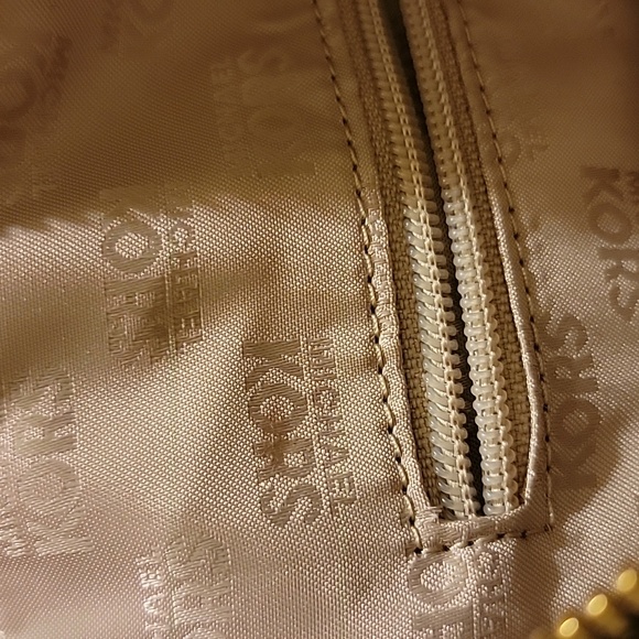 NWT Michael Kors bag - Picture 4 of 6